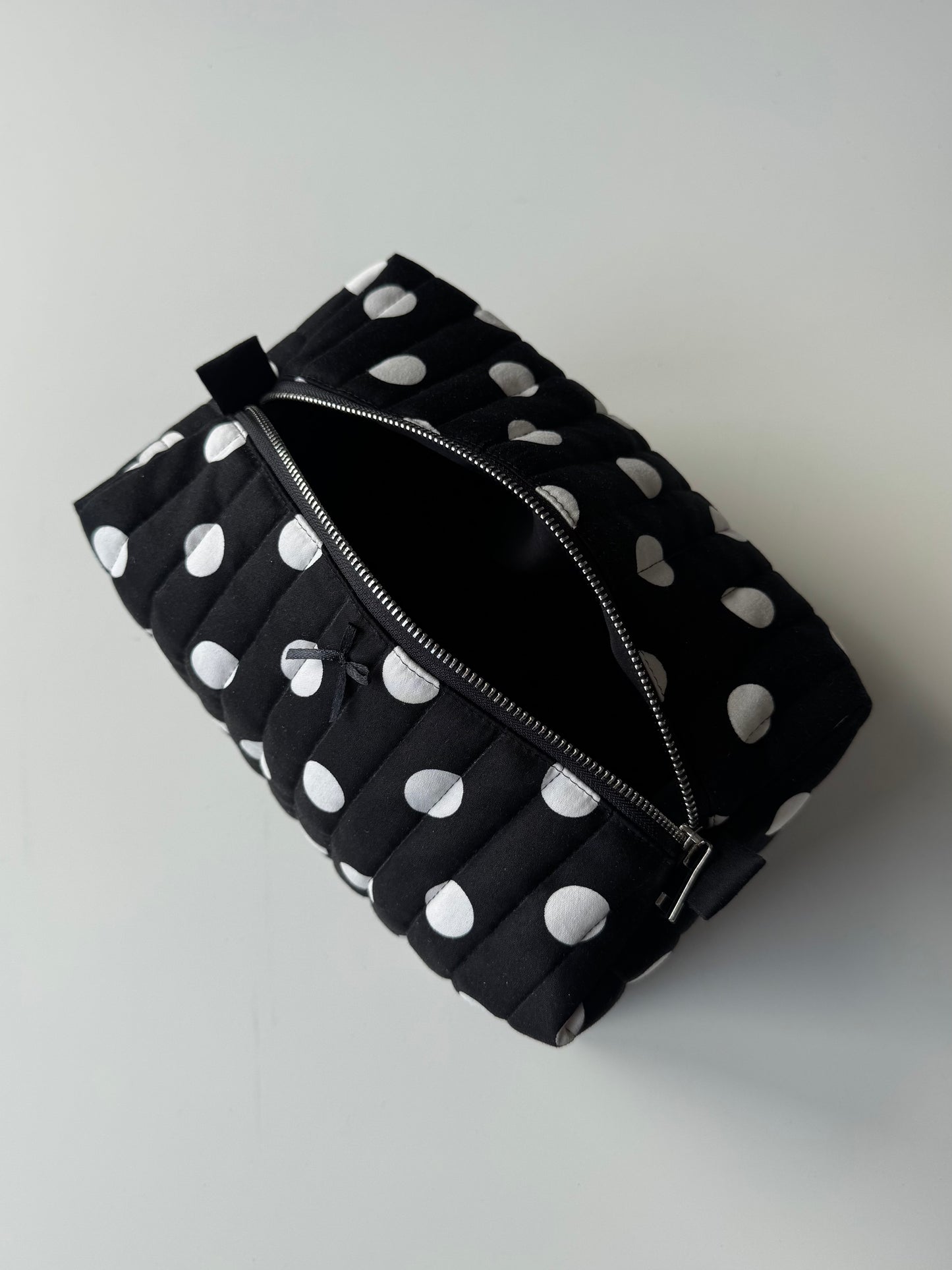 maxi cosmetic bag  - polka dots